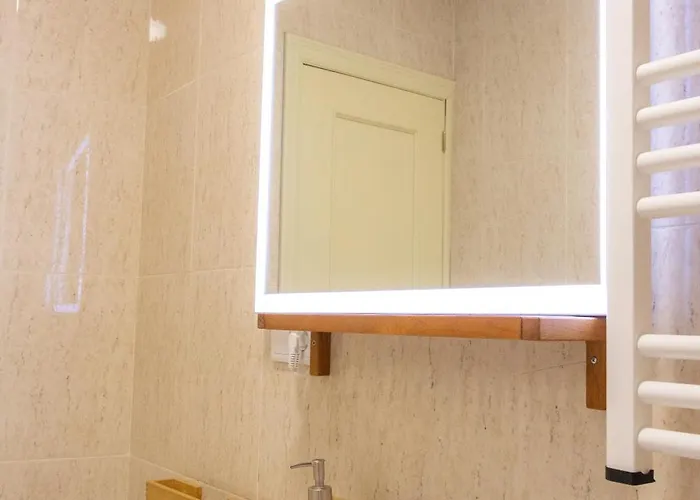 La Casa Del Oro * 사모라